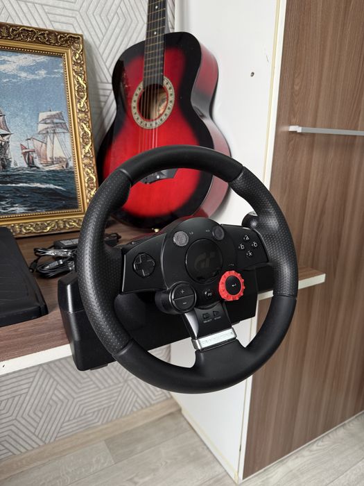 Продам игровой руль Logitech Driving Force GT