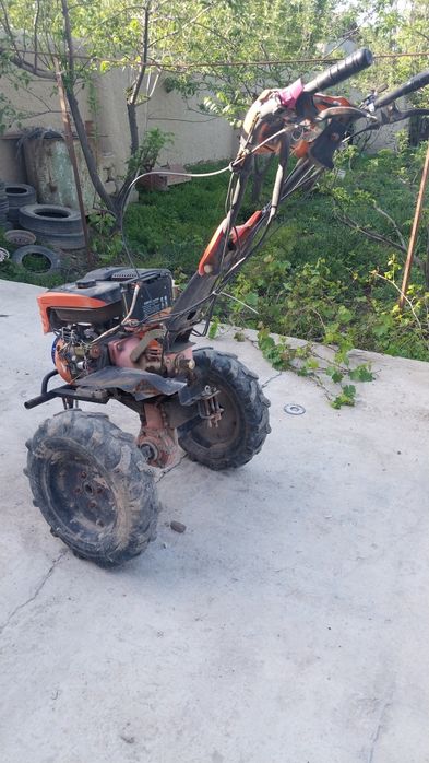 Motoblok sotiladi yahshi holatda