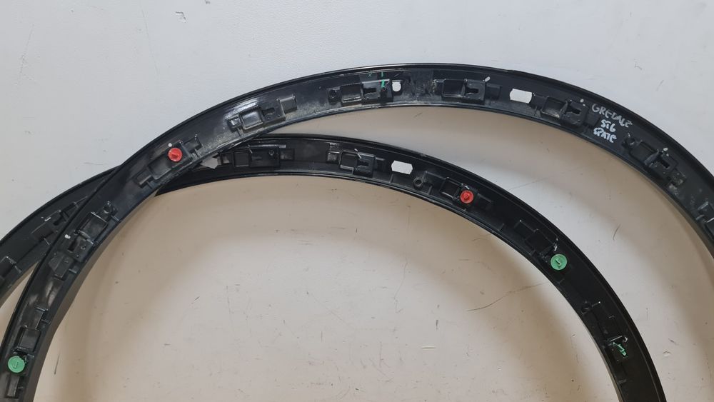 Bandou ornament overfender aripa stanga fata spate Maserati  Grecale 670