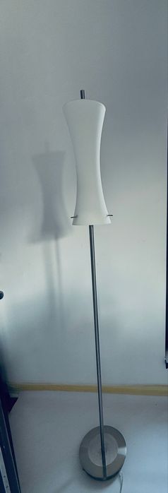 Lampadar superb