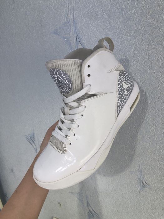 Кроссовки Jordan