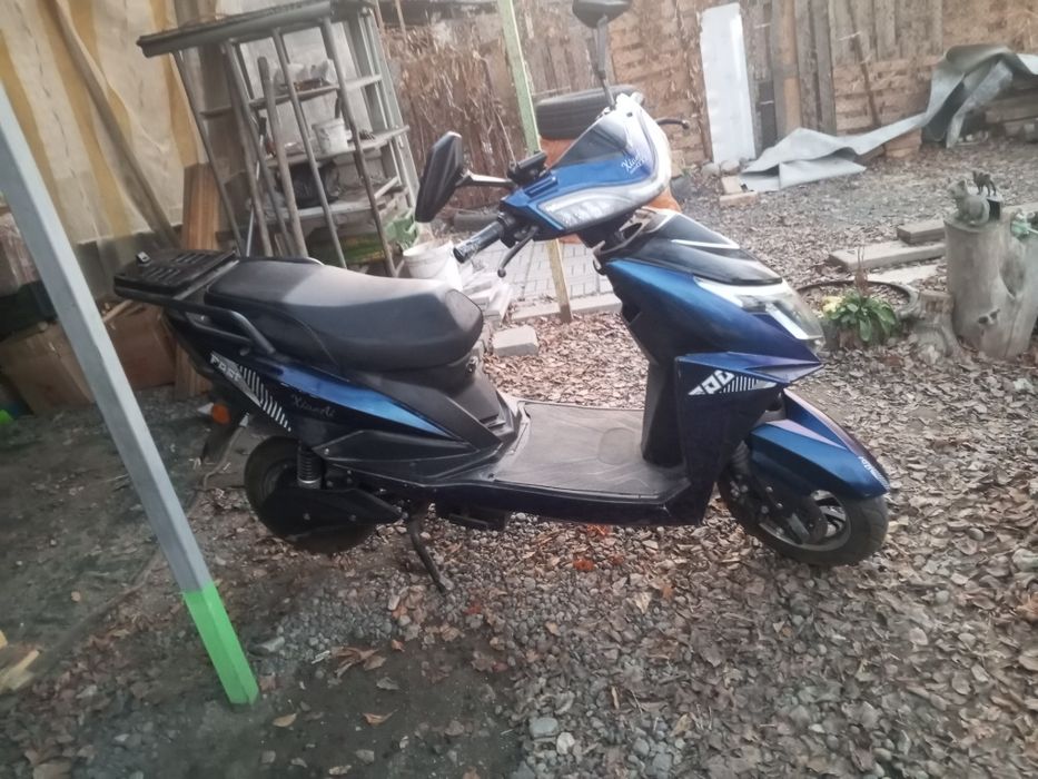 Электро скутер  .