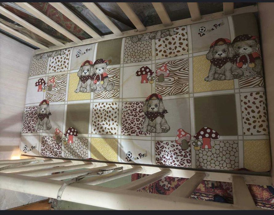 детская кровать с матрасом