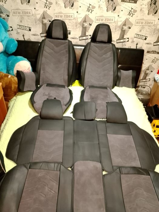 Авточехлы в отличном состоянии