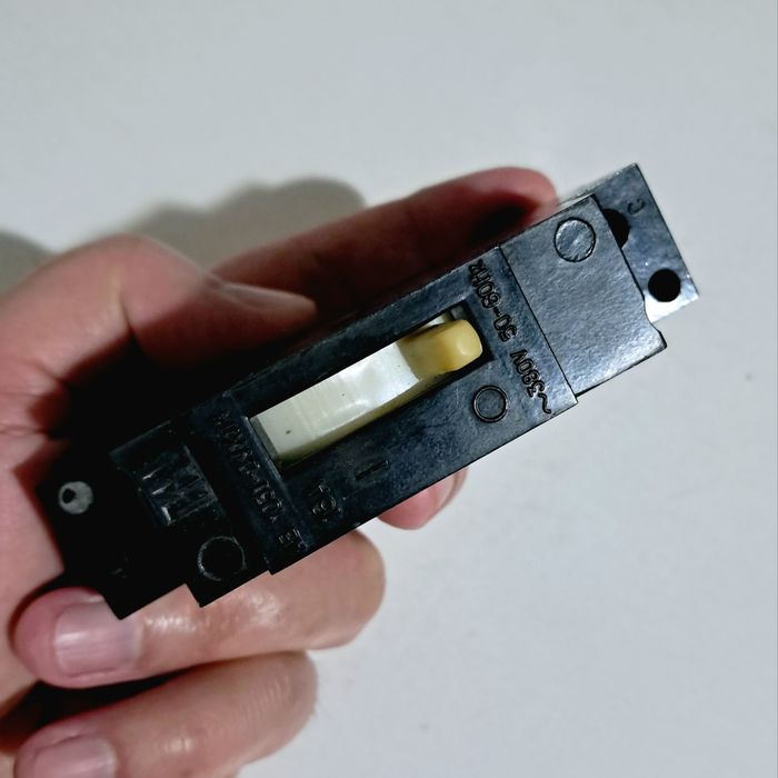 Автоматический выключатель СССР