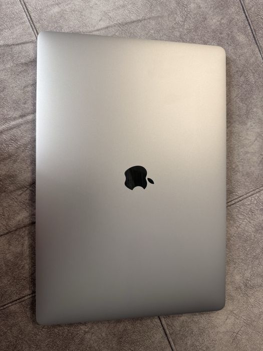 MacBook Pro 16” 2019