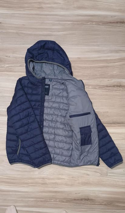 Geacă pentru băieți mărimea 152 cm
