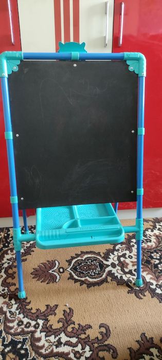 Детский мольберт