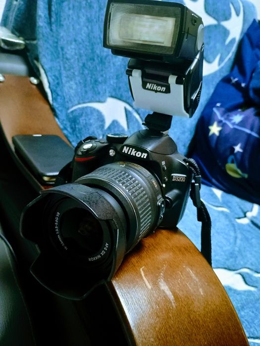 Nikon 3200+bliț extern+2 telecomenzi+trepied