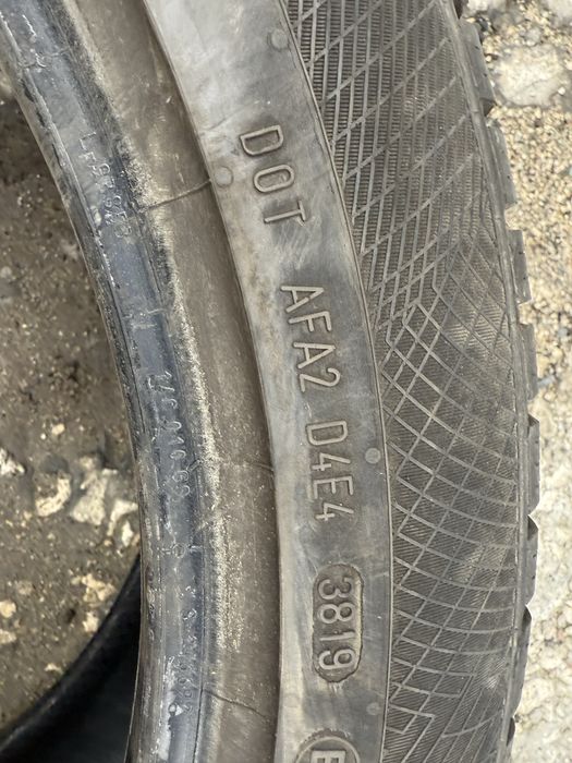 2 броя Зимни гуми Continental 245/45 R19 Dot 3819 ном 228