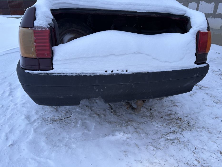 Продам по запчастям ауди 80