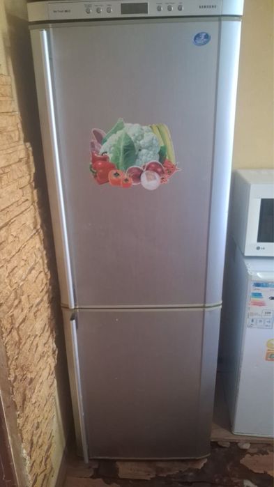 Продам холодильник