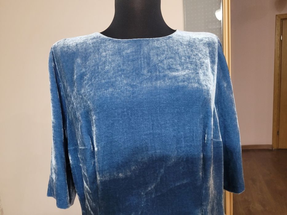 Платье женское продам