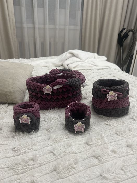 Набор вязаных корзинок