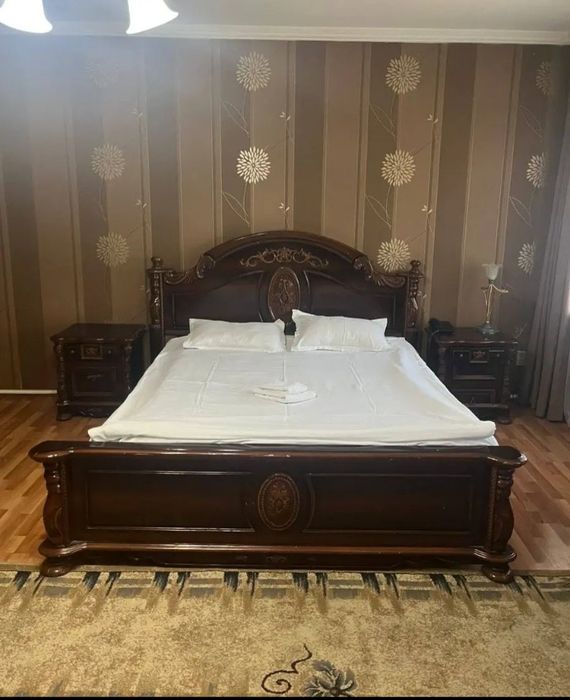 Продам спальный гарнитур б/у. Дешево.