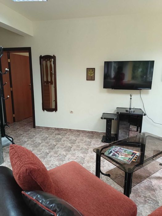 Дава се под наем Двустаен апартамент в Пловдив, Център - 50 кв.м за 380 € - Снимка #6