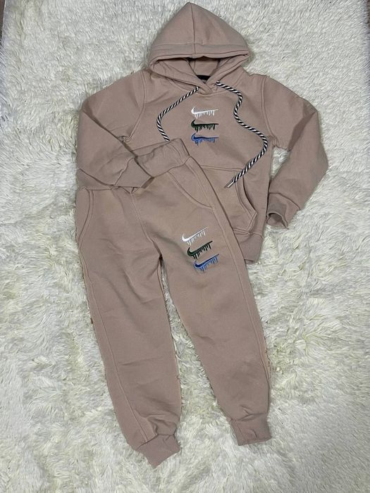 Trening fete și baieti