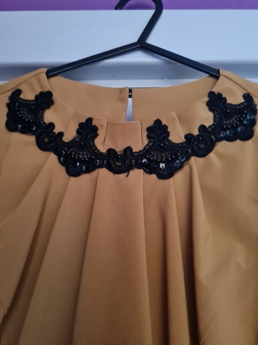 Официална дамска блуза чисто нова!