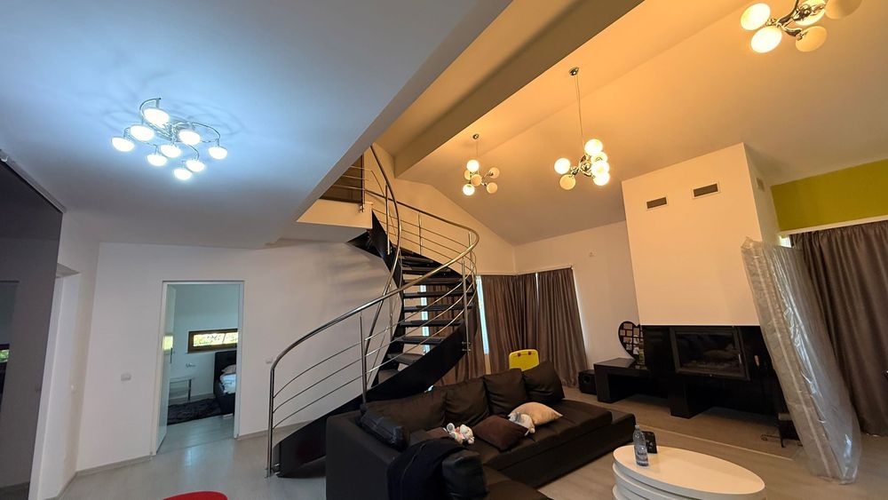 Casa de vanzare cu 3 dormitoare living 3 bai teren 1029 m/p