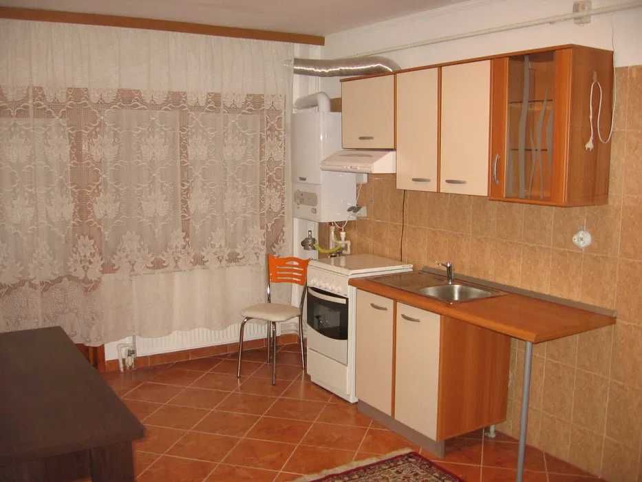 Închiriez apartament 2 camere