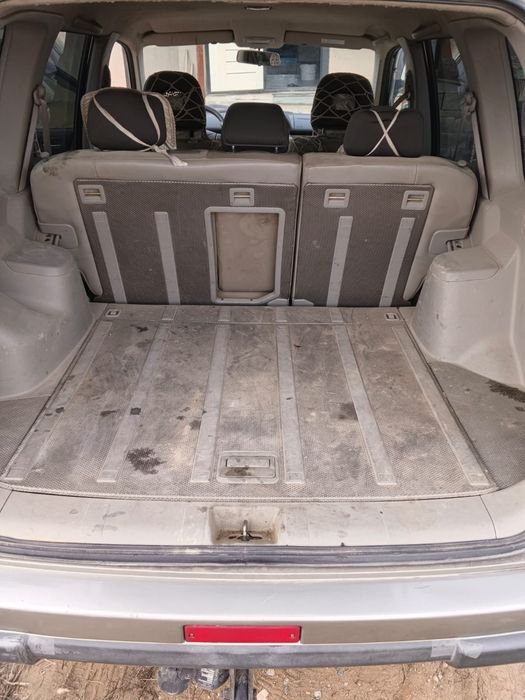 Nissan X-trail .