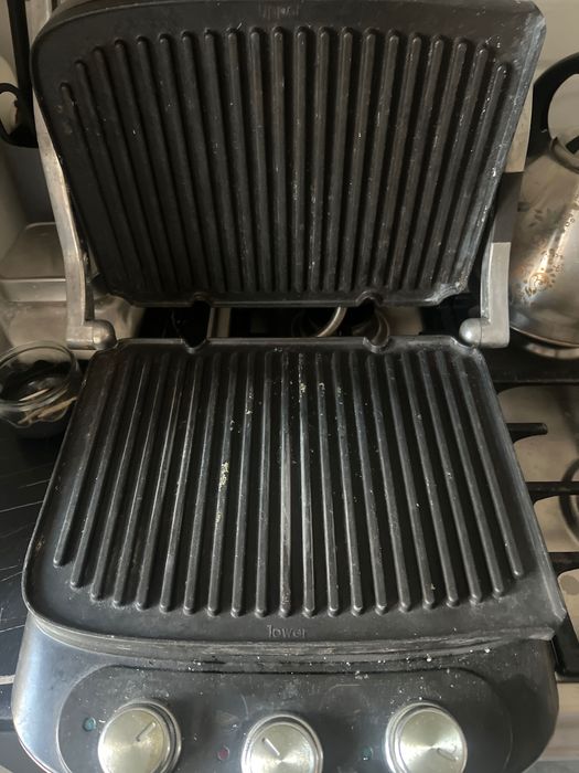 Продам грильницу