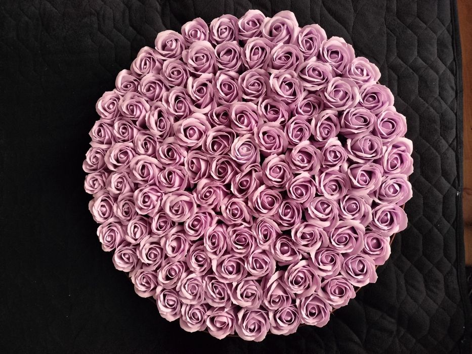 Aranjament 101 trandafiri de săpun