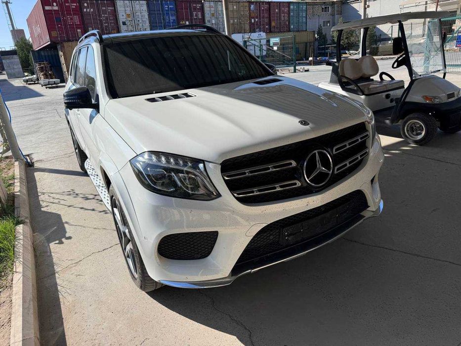 Mersedes benz GLS400