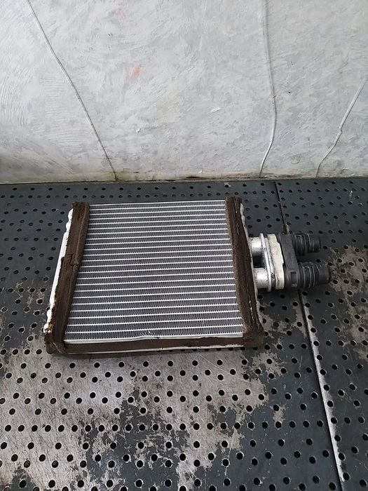 Radiator calorifer apa bord vw polo 6r 6q0121065m