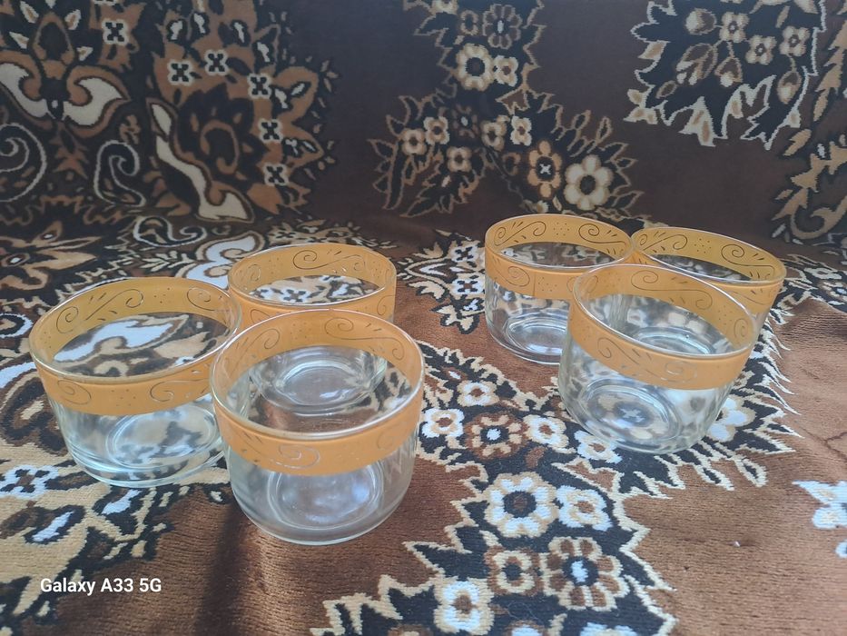 Продаются стаканы разные