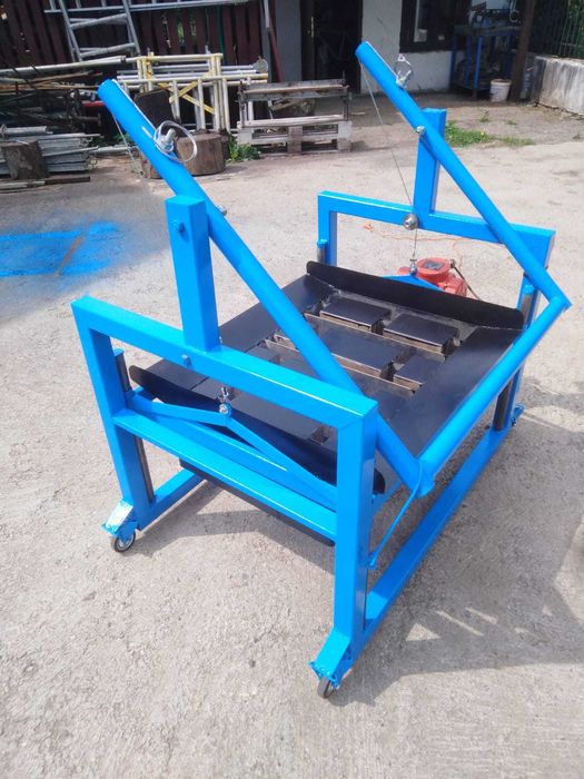 Masina de facut boltari