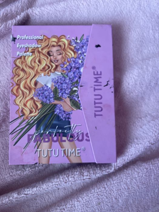 Продам палетку теней