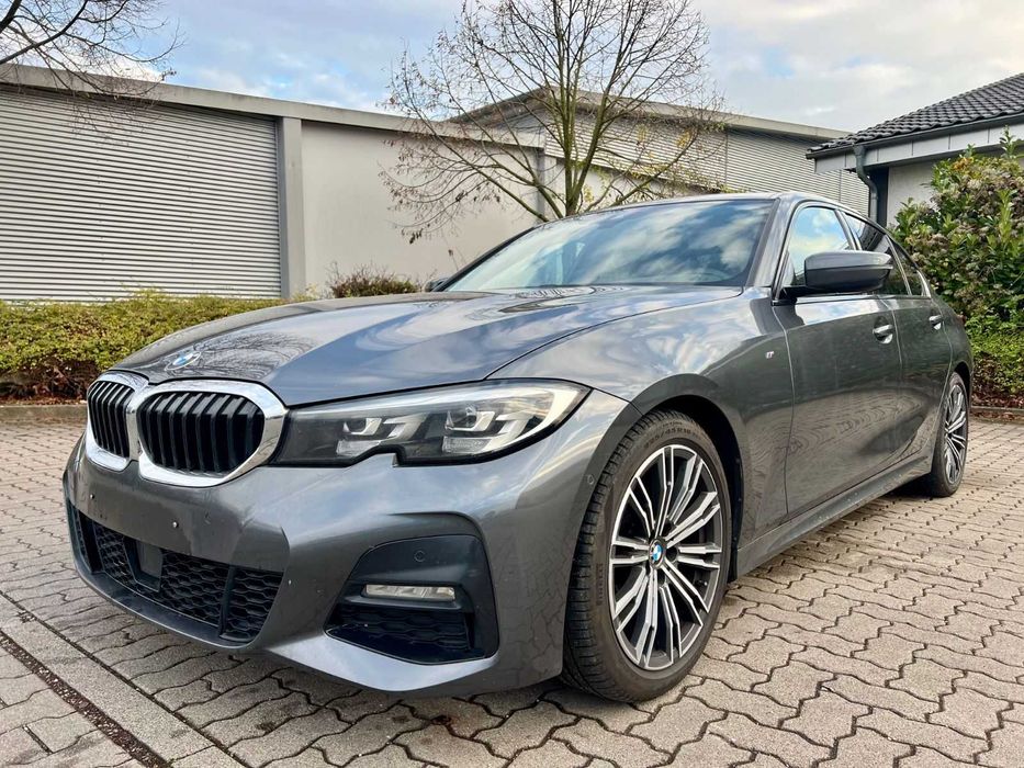 Оригинална решетка (бъбреци) за BMW 3 G20 2019 г