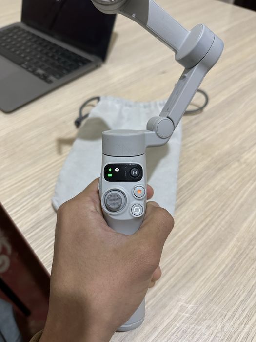 DJI Osmo Mobile 7