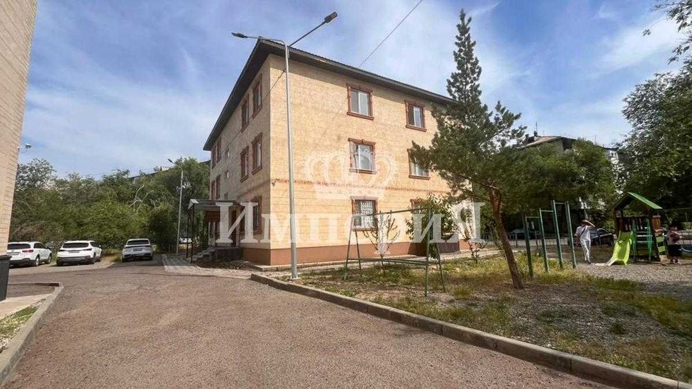 Продается 4х кв в мкр Самал Калжан_Империя
