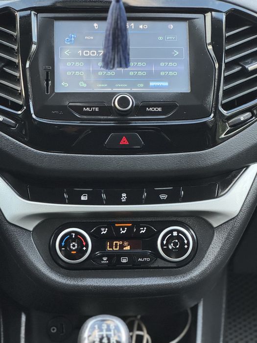 Продам Lada vesta sw cross