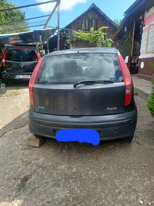 Vând Fiat punto 2003