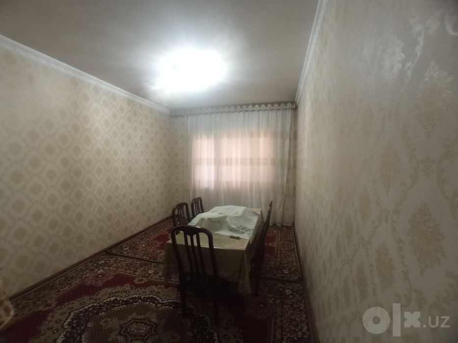 Гулзорда квартира Сотилади
