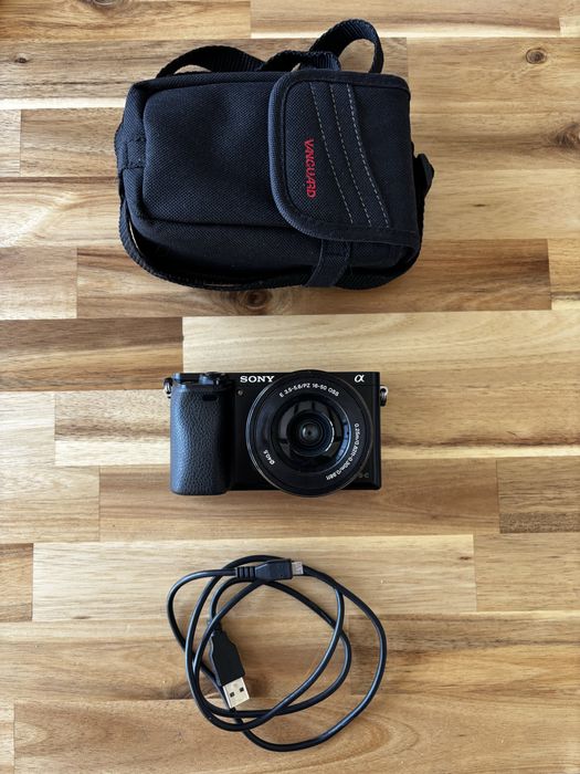 Sony alpha 6000    /.    £6000