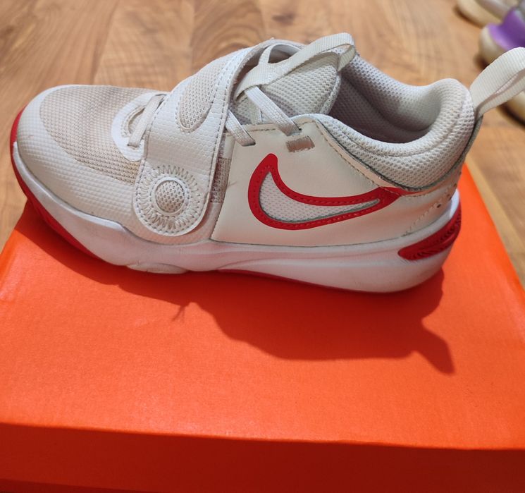 Маратонки Найк баскетболни