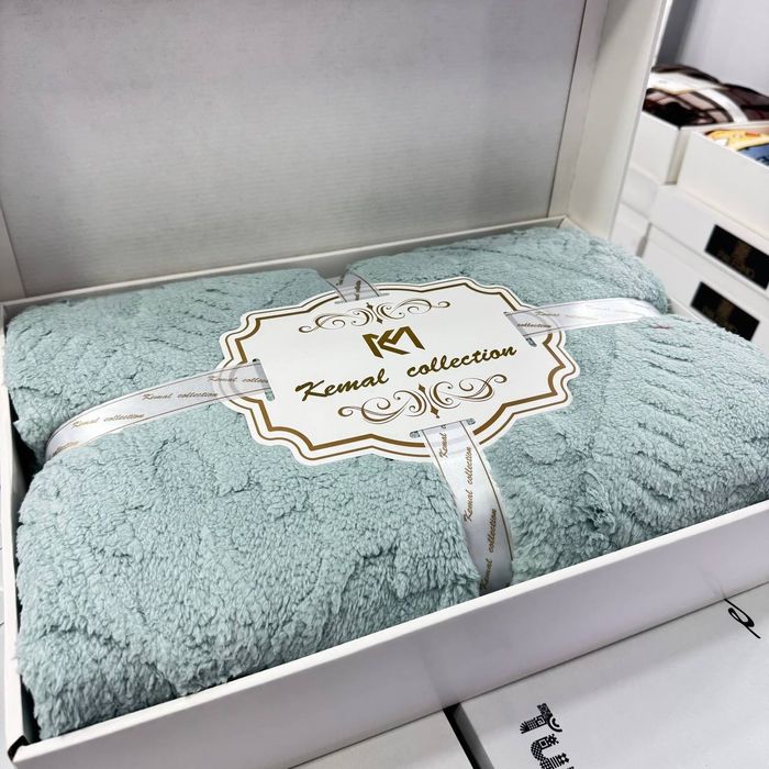 Момик зимний плед 2 спалка в подарочной  коробке + сумка