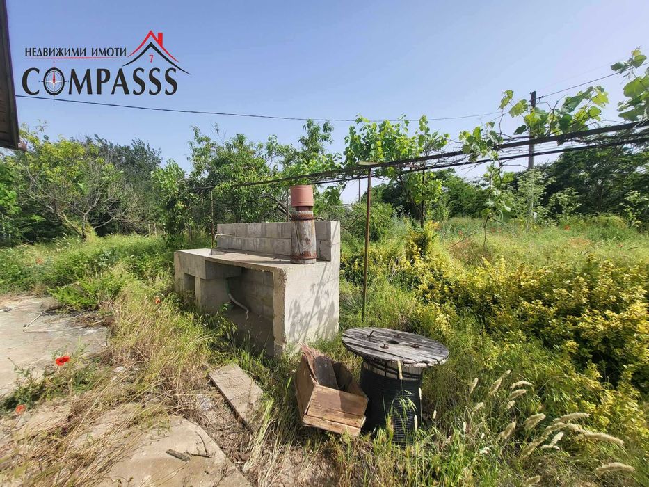 с. Изворово, Общ. Ген. Тошево, къща с двор – 9000евро!