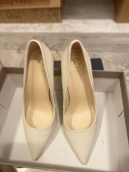 Нови Обувки по 25 лв