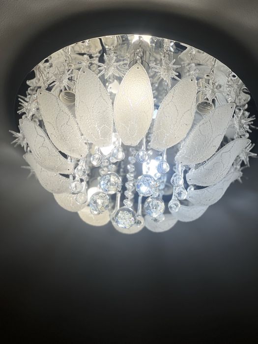 Люстра красивая