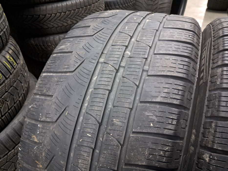 Anvelope second iarna 255 40 R18 Pirelli
