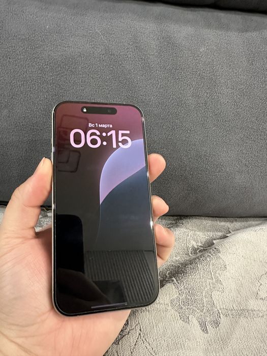Продам iphone 15 pro 256gb