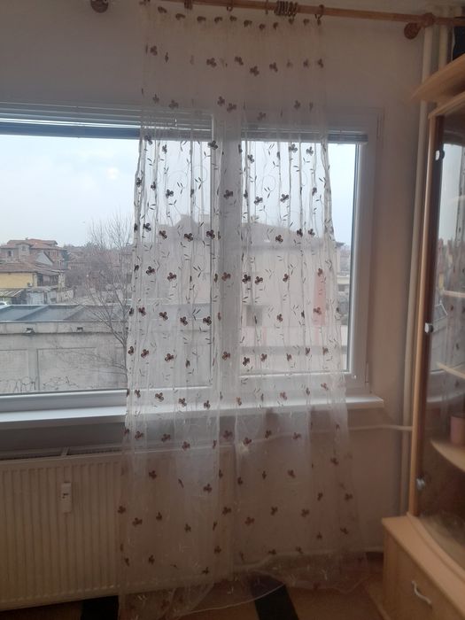 4 бр. вис.3м/ш.1.44 м ИКЕА отлични завеси с метални халки и др.