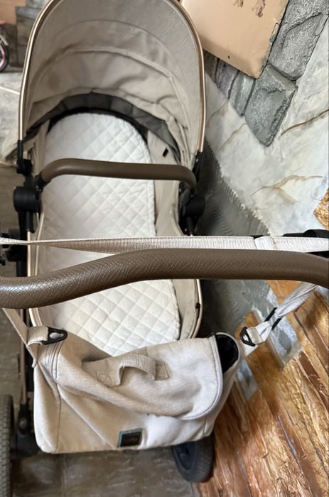 Продам прогулочную коляску