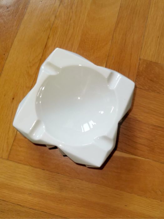 Пепелник порцелан фирма RIEBER Bavaria Op - Art бруталистичен дизайн