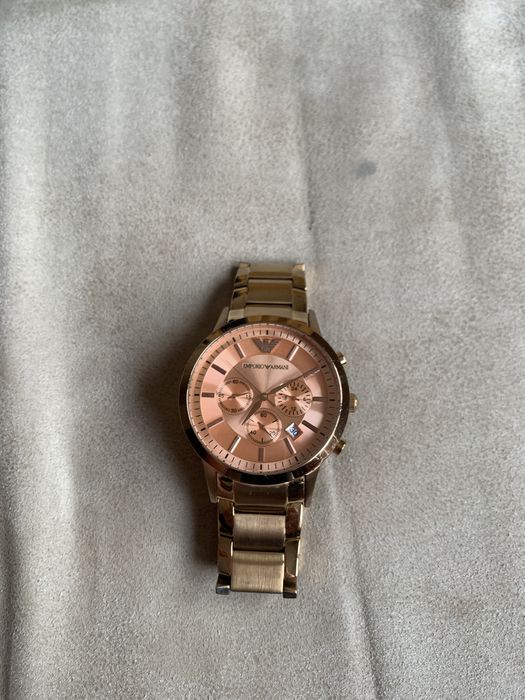 Emporio Armani - часовник